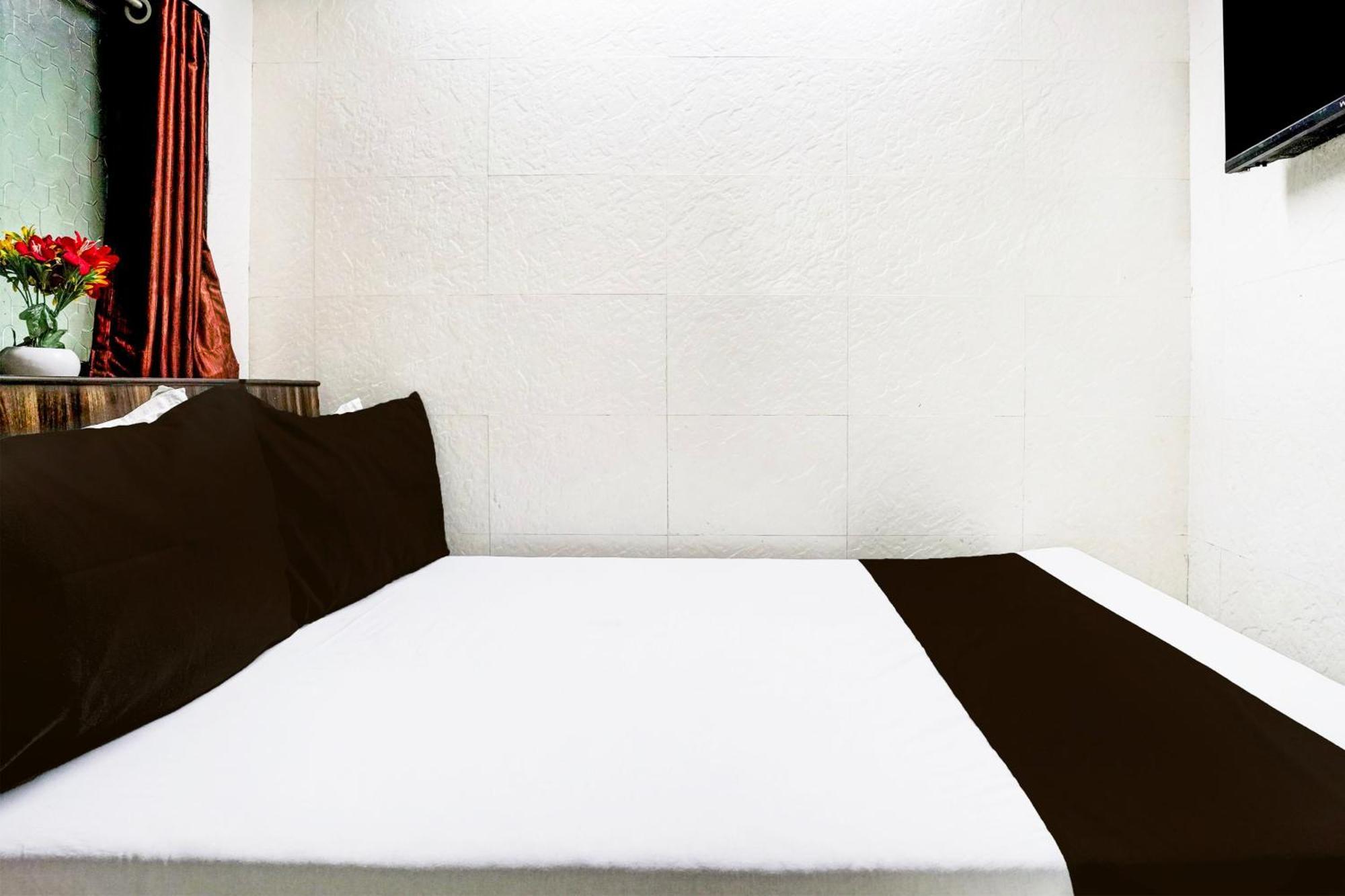 Super Hotel O Dombivali Formerly Pk Lodging Dombivli Eksteriør billede